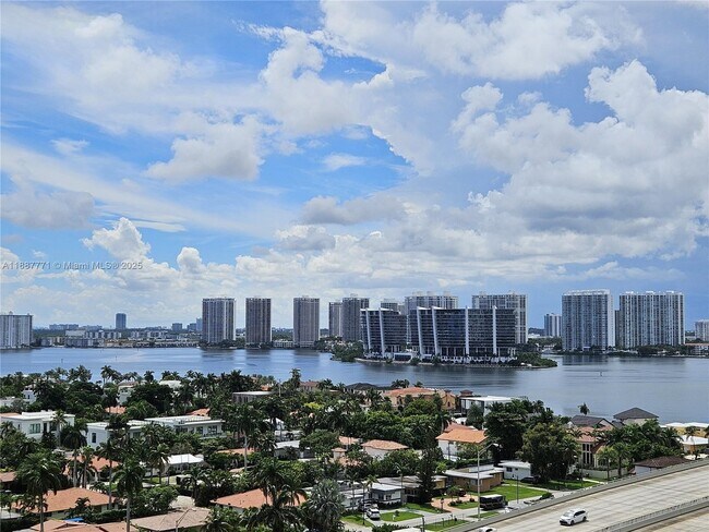 Building Photo - 19370 Collins Ave Unit 1502