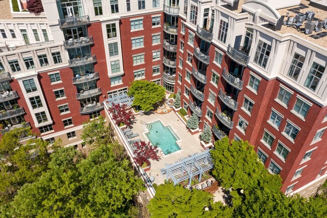 Building Photo - Luxury 2 bedroom condo in downtown Raleigh Unit 1028 D618