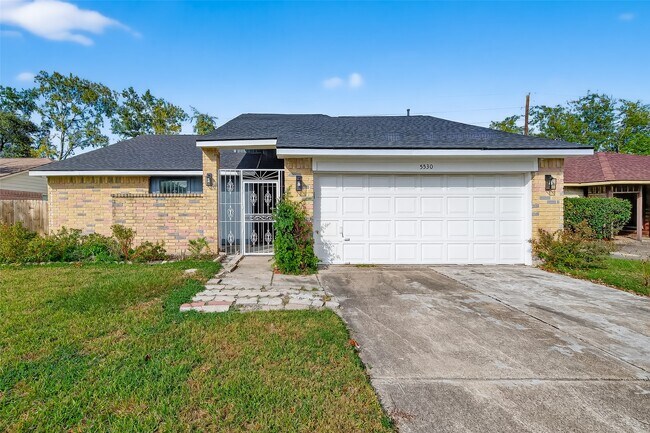 Photo - 5530 Oak Falls Dr