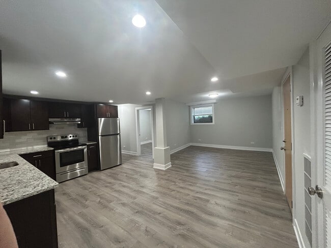 Photo - 1143 Maple Ave