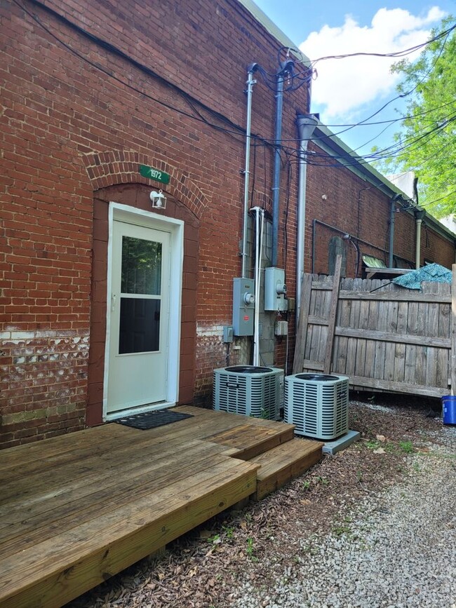 Now Leasing -Madison Co-Comer, GA-2 Bedroo... - Now Leasing -Madison Co-Comer, GA-2 Bedroo... Apartment Unit 1972 Main St (Suite 101)