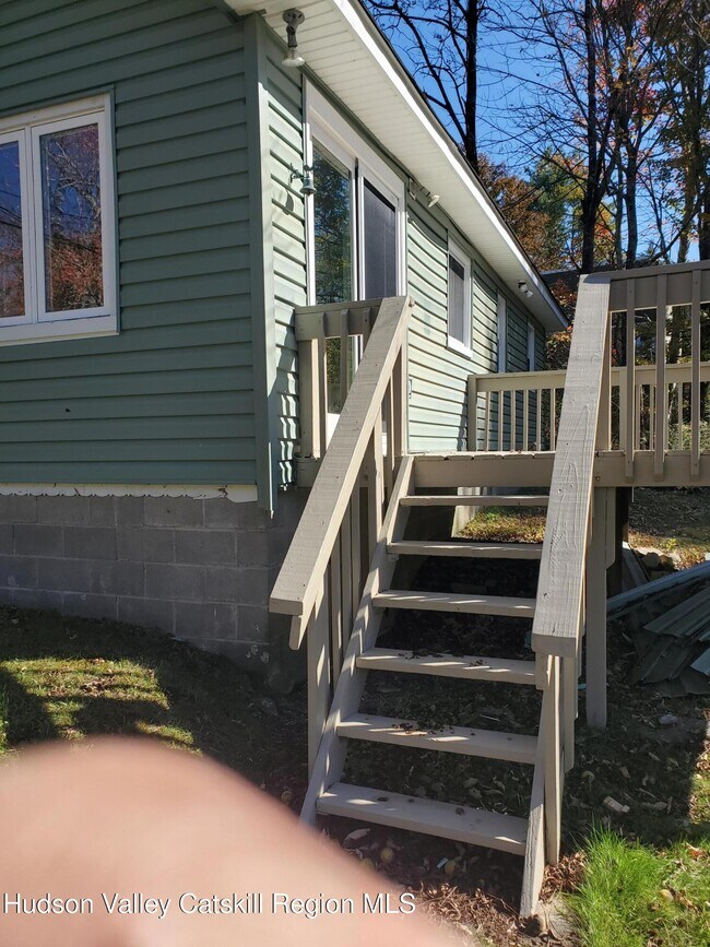 Photo - 2 Lakeview Terrace