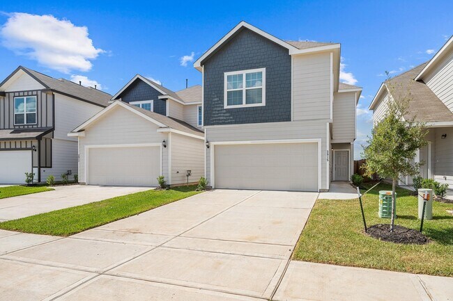 Photo - 3915 Deledda Dr