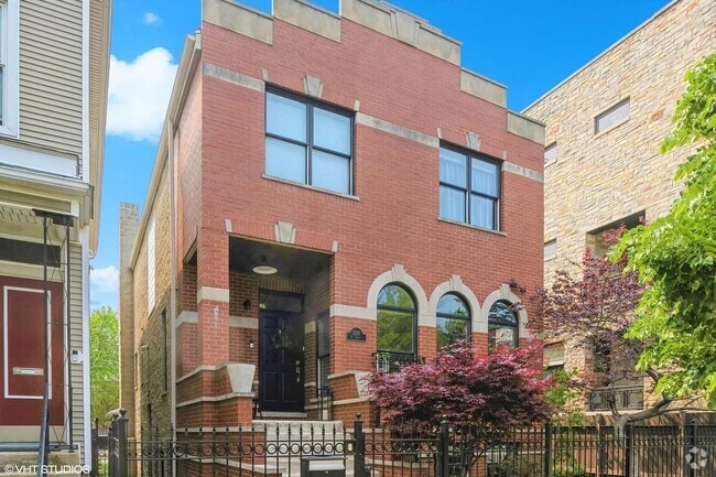 Building Photo - 3120 N Leavitt St Rental