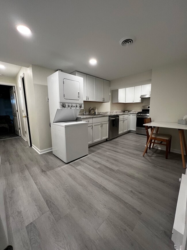 Kitchen/Halway - 205 Palomino Dr Unit 1 Bed 1 Bath Cozy Apt.