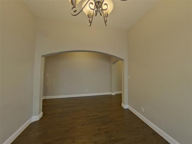 Photo - 401 Winehart St