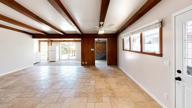 Photo - JACUZZI!! MASSIVE 5 BED 3 BATH HOME ON 63rd