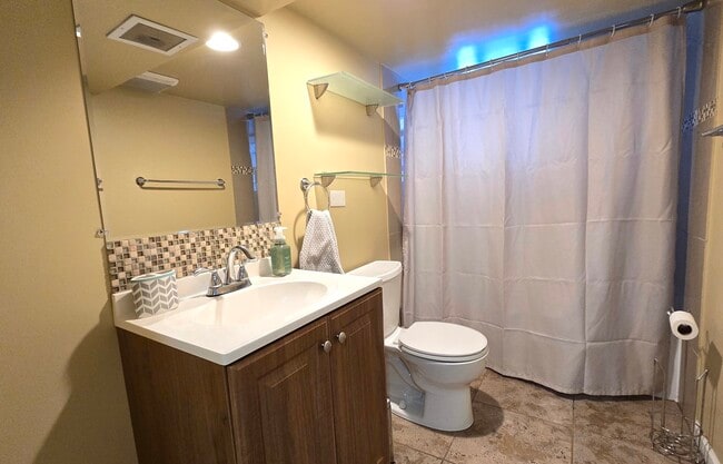 Photo - 4509 N Knox Ave