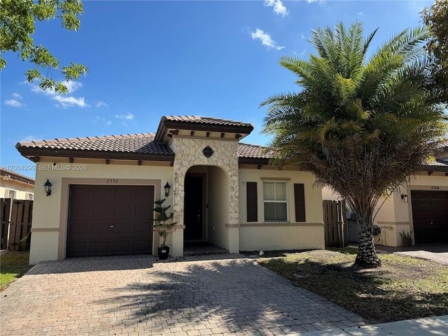 Building Photo - 2356 NE 3rd Ct