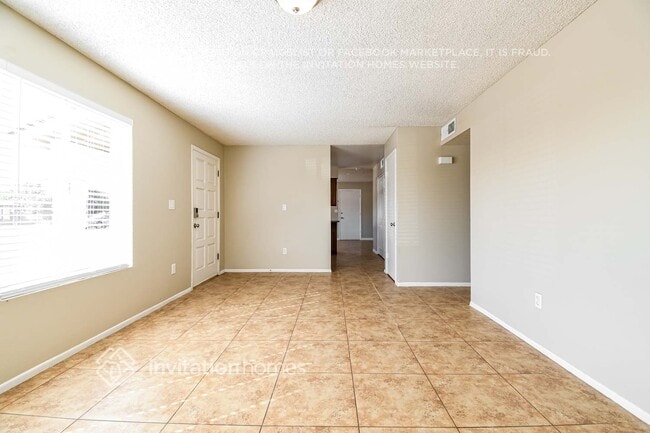 Photo - 514 E Westchester Dr