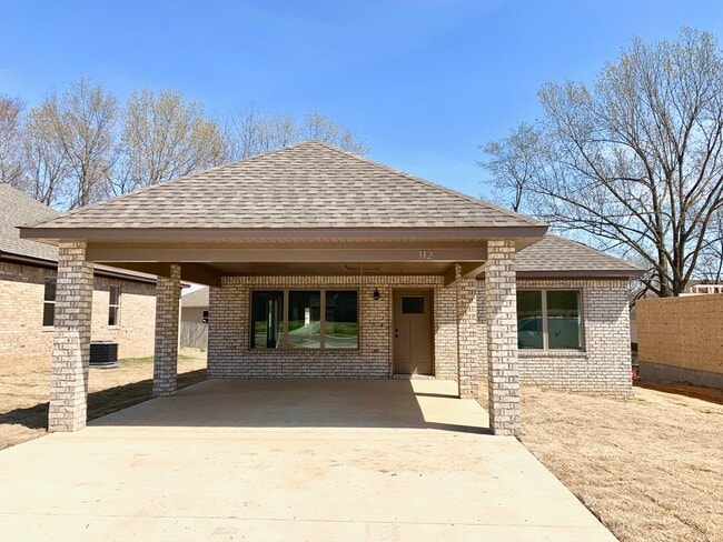 Photo - 312 Wolf Den Dr