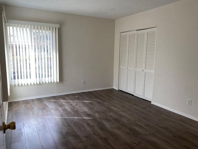 Photo - 258 Balfour Dr