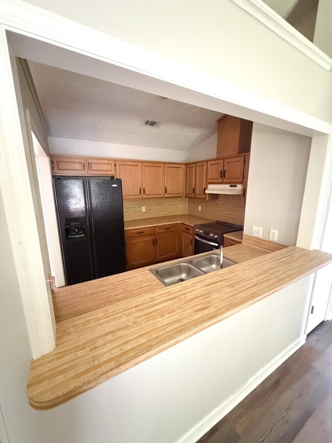 Photo - 6197 Trestlewood Dr Unit D