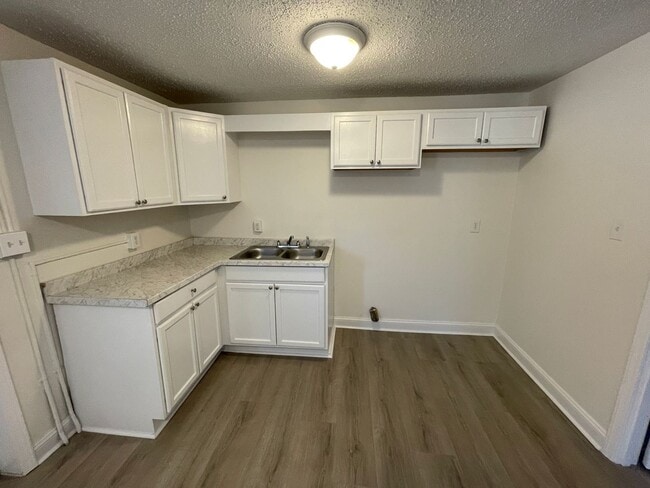 Photo - 402 S 10th St Unit Apt C