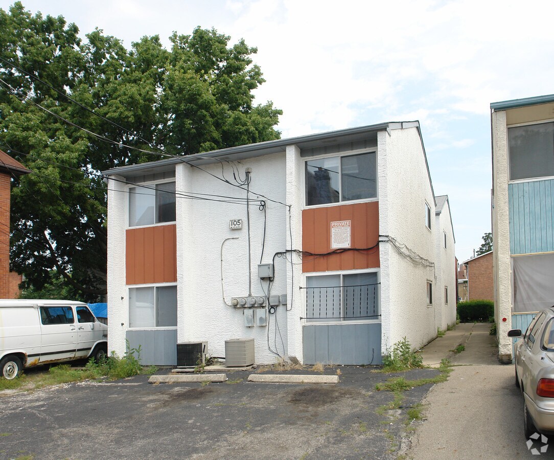 Photo - 105 W 8th Ave