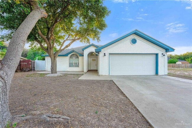 Building Photo - 12 E St