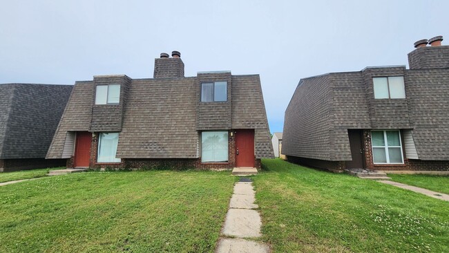 Photo - Norman Duplex