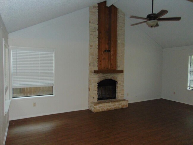 Photo - 1617 Gracy Farms Ln