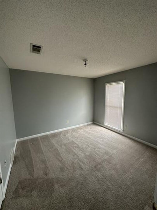 Photo - Charming 3-Bedroom Home in Cordova-Comfort...