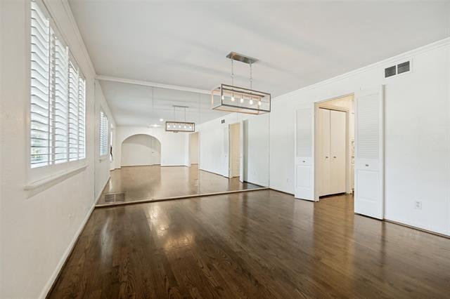 Photo - 6207 Berwyn Ln