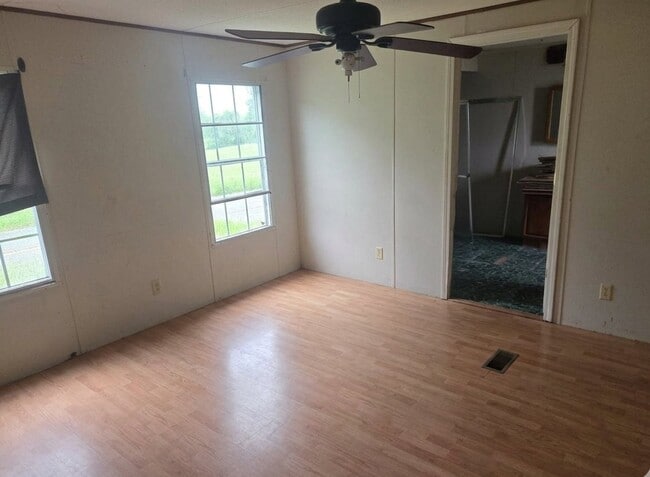 Photo - 11 Jacob Ln