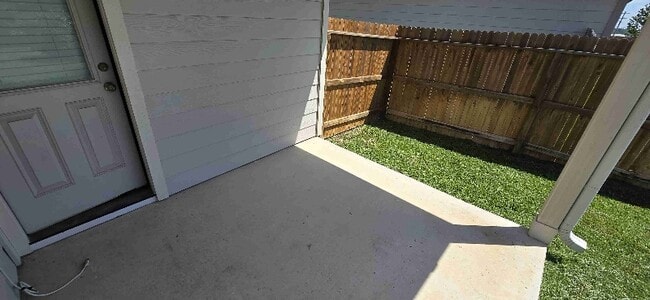 Photo - 131 Laurel Grace Ln