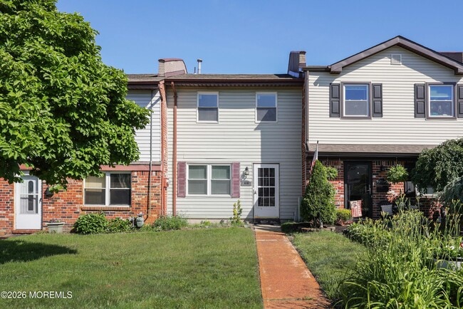 Building Photo - 108 Greenwood Loop Rd Unit 108