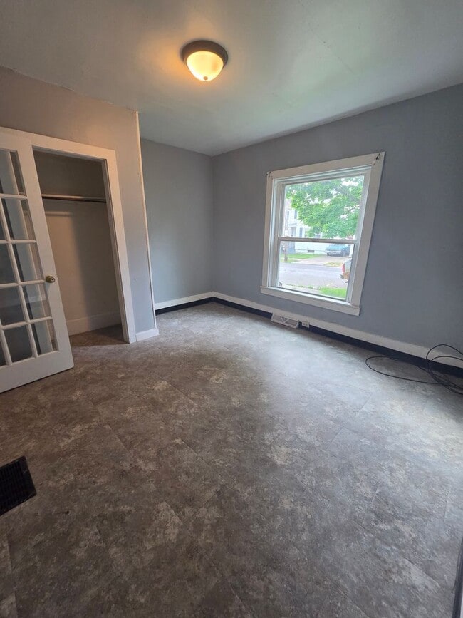Photo - 550 E 5th St Unit 550 E 5th St #1