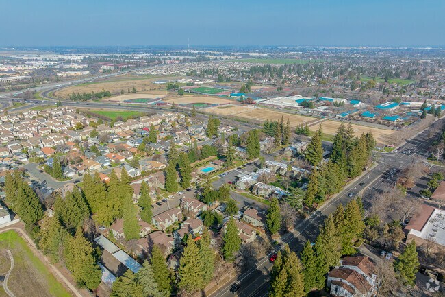 Contexto aéreo - Villa San Juan Condo