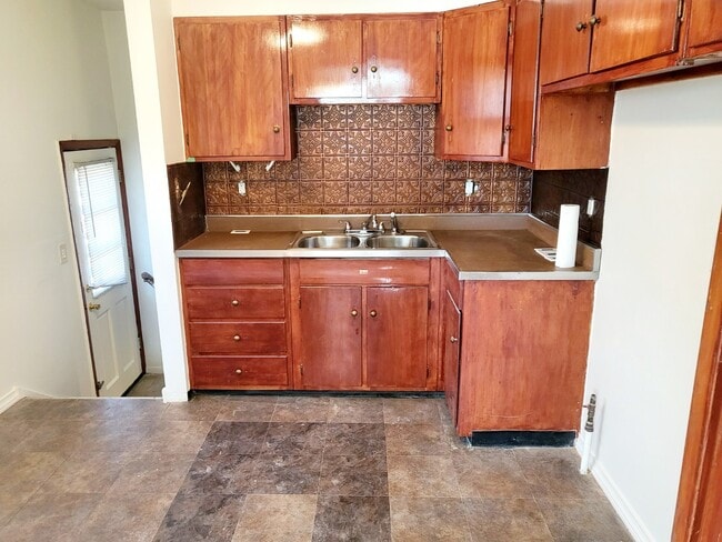 Photo - 15041 Cottage Grove Ave