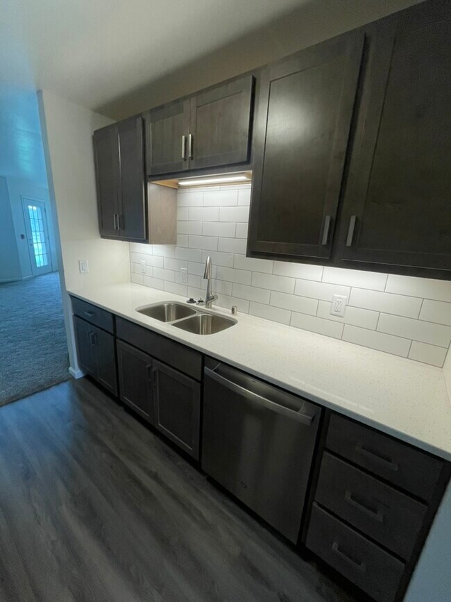 Photo - 2268 Jackson St