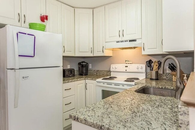Photo - Charming 2BR Condo in South Weymouth