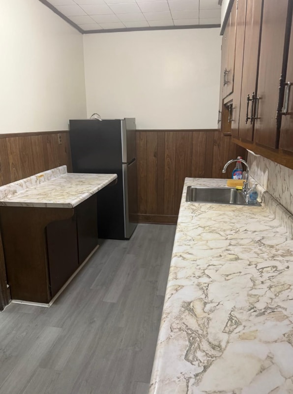 Photo - 1037 Remsen Ave