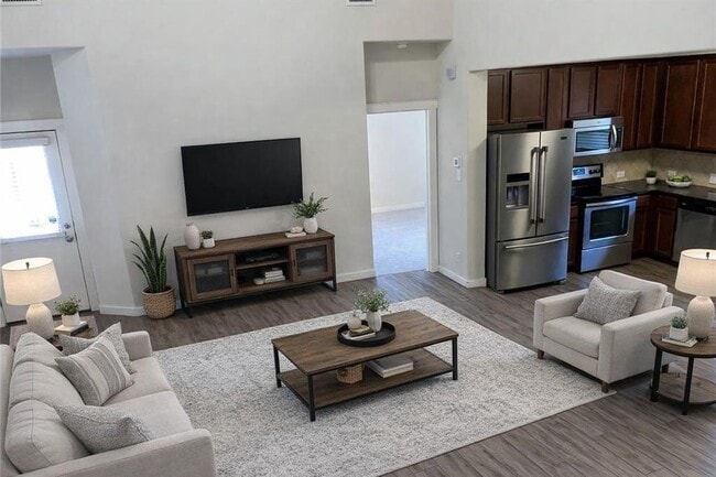 Photo - 2001 Faro Dr