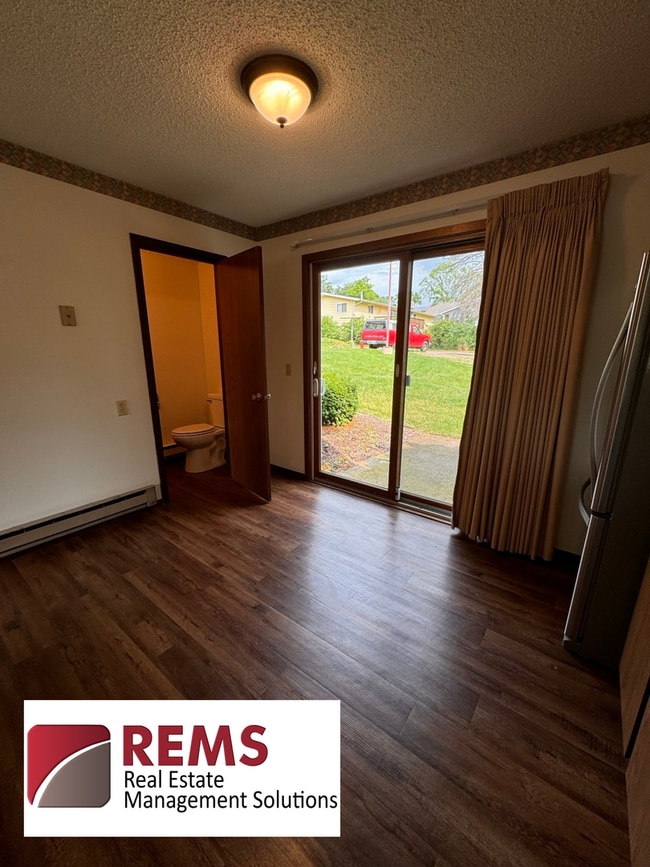 Photo - 701-709 12th Street / 1400-1406 Tuttle St Unidad 709
