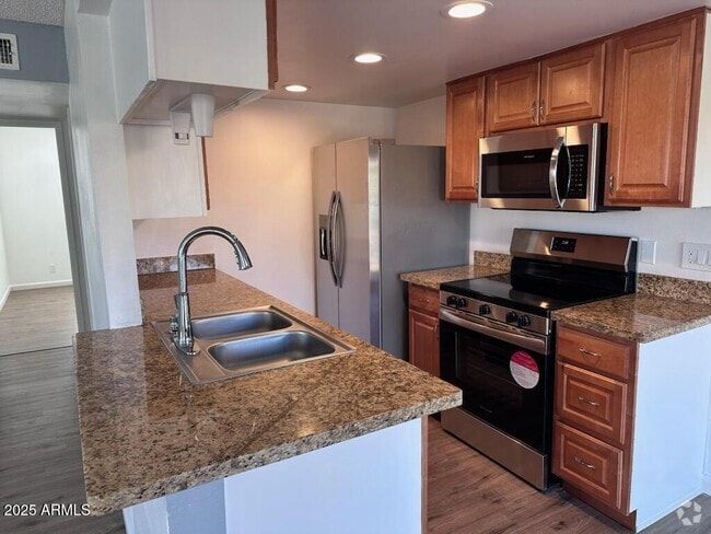 Building Photo - 17042 E Calle Del Oro Unit D Rental