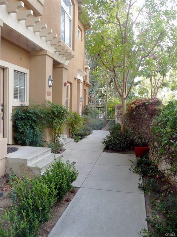 Photo - 2630 Dunstan Dr Townhome