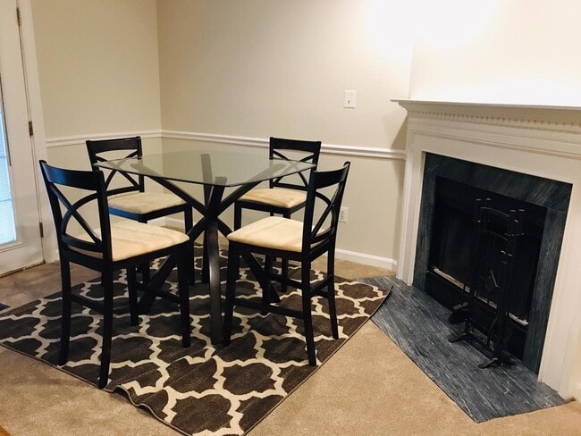 Photo - 21082 Gladstone Dr