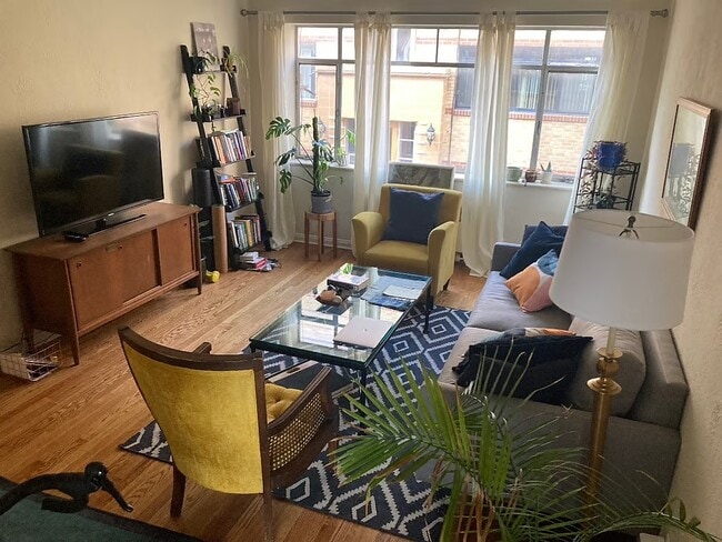 Photo - 1523 Ivy St Unidad IvyCondo#4