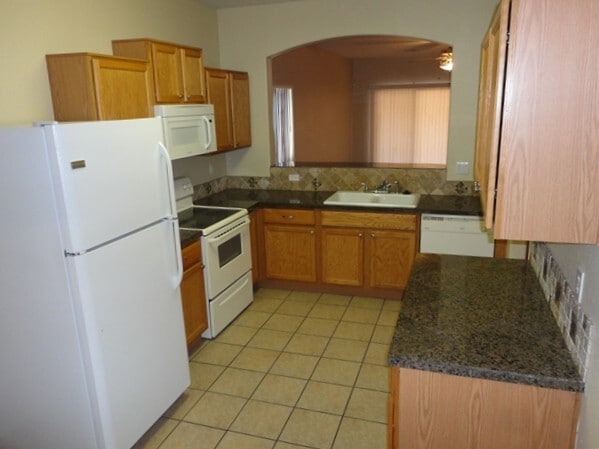 921 W Saint Charles Ave