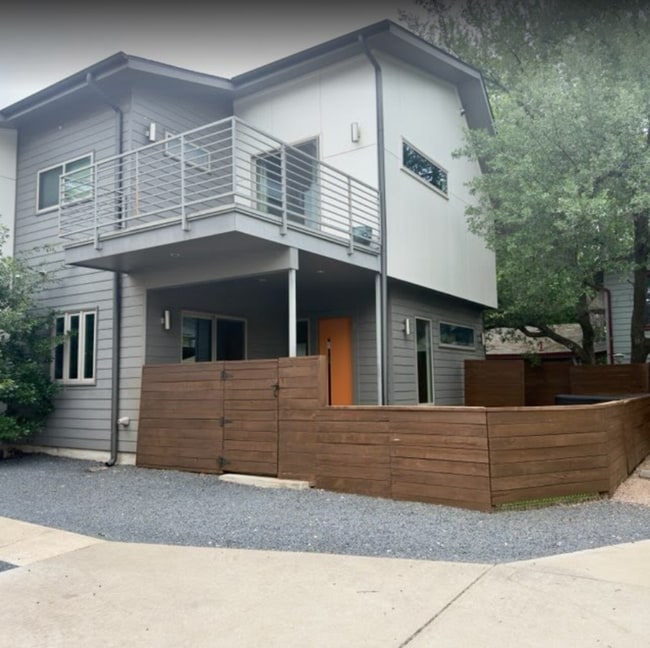 Building Photo - Single-story 2/2.5 in North Central Austin
