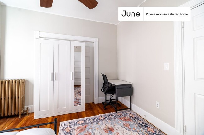 Photo - Room in Shared 5 bed/2 bath home Unit D