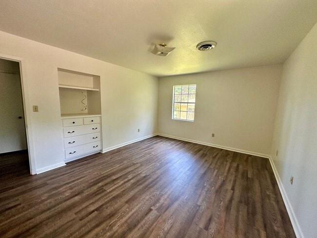 Photo - 1519 Roswell Dr