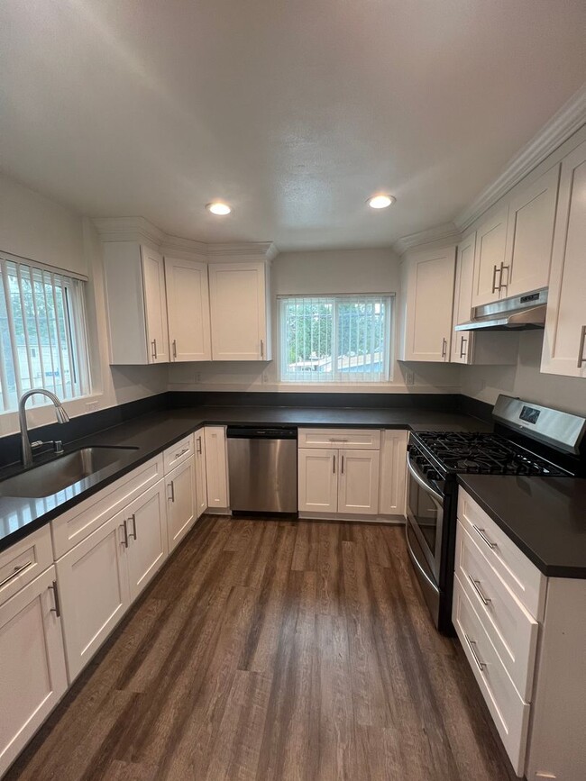 Photo - 2806-2810 Partridge Ave. Unit 2810