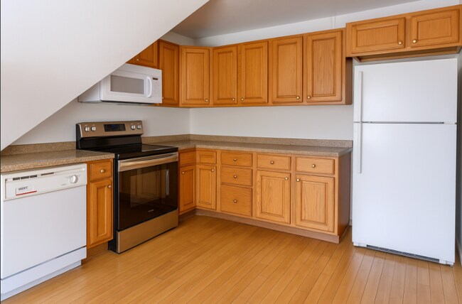 Photo - 18 Greylock Rd Unit 3