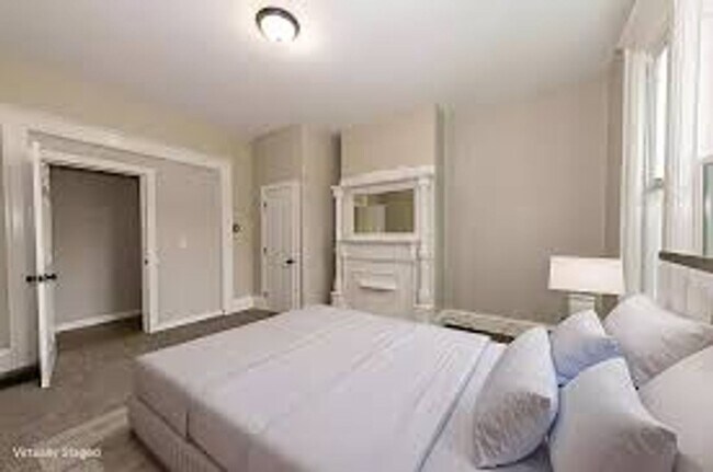 Photo - Greenup Duplex Unidad 1st Floor