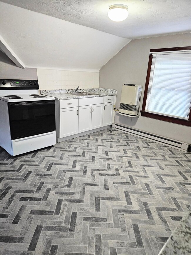 Photo - 43-3 George St Unit 3rd Floor