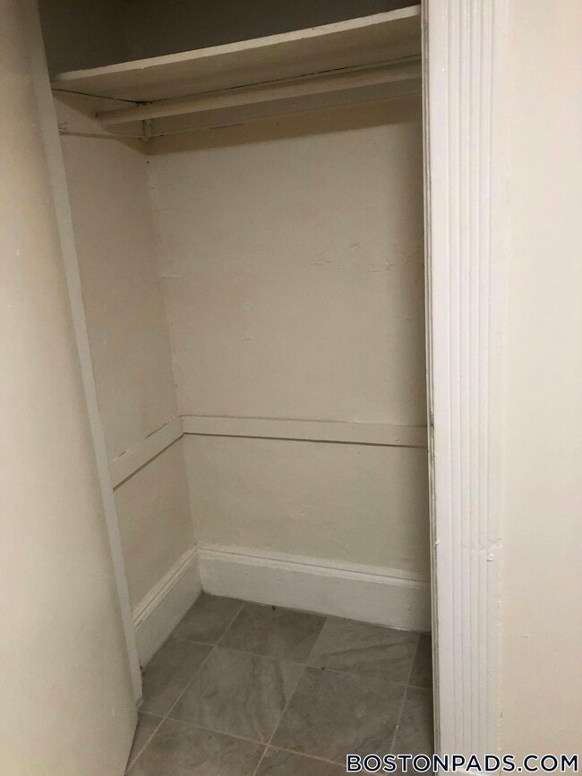 Photo - 1135 Commonwealth Ave Unidad 6