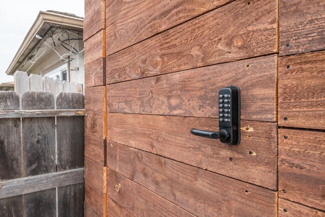 Photo - 630 Santa Fe Dr Unidad na