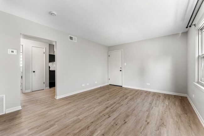 Photo - 740 E North Broadway St Unit B